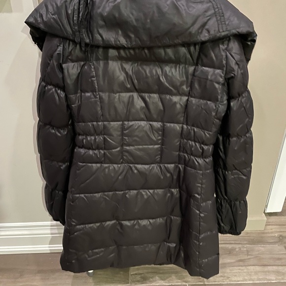 Guess black size small down jacket - Picture 2 of 5